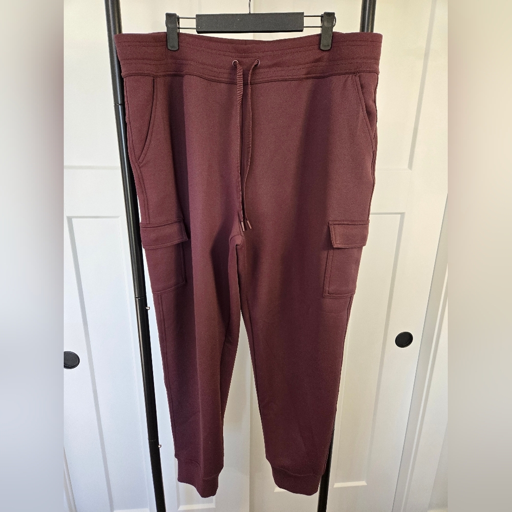 32 Degrees Heat Women's Tech Cargo Jogger Pants Dark Red Fudge (Maroon Ish) XL